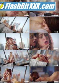 Charlotte Stokely, Riley Reid - Blonde And Brunette Eat Each Other Out [HD 720p]