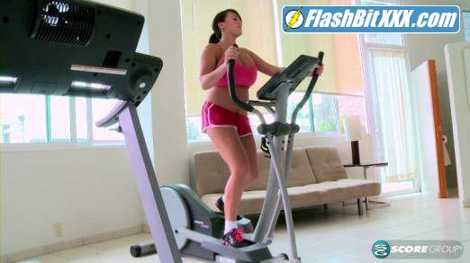 Leanne Crow - Get Fit With Leanne [FullHD 1080p]