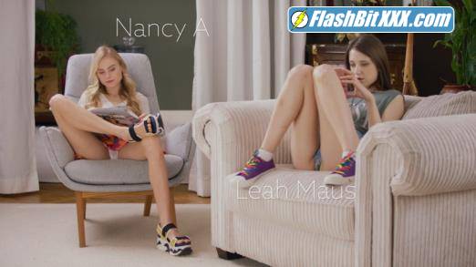 Nancy A, Leah Maus - Adorable Kitties Home Alone [HD 720p]