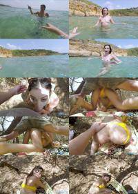 Valentina Bianco - Sex On The Beach [FullHD 1080p] 