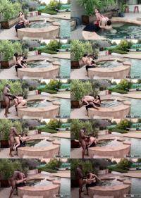 Mia Moore, Abbie Maley - Hot Tub Threesome [FullHD 1080p] 