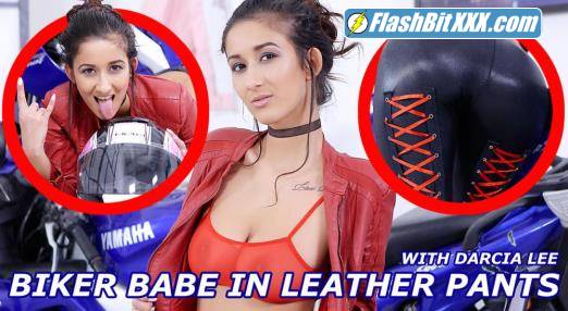 Darcia Lee - The Biker Babe in Leather Pants Shows Her Best [UltraHD 2K 1920p]