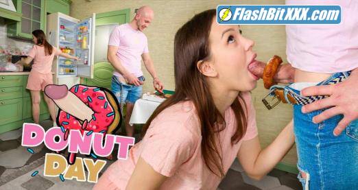 Maddy Nelson - Donut day [FullHD 1080p]