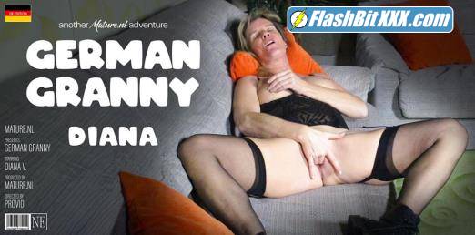 Diana V (EU) (50) - Horny German granny Diana fingers her mature pussy and has an orgasm [FullHD 1080p]