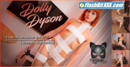 Dolly Dyson - How Do You Like My Festival Outfit? [UltraHD 4K 4096p]